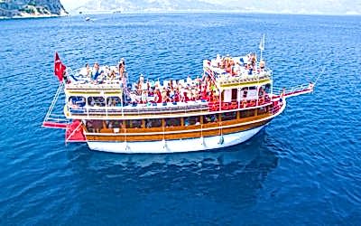 Şirket-Tekne-Gezileri